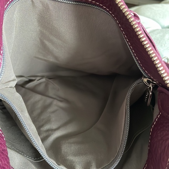 Roots Stella Flat Tribe Leather Crossbody Bag - Picture 10 of 16